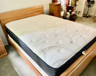 Double mattress great condition $75
Maplewood bed frame $50