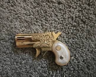 Gun lighter