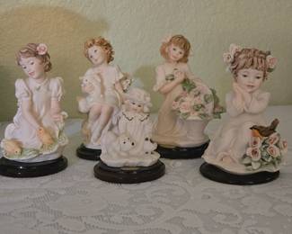 Giuseppe Armani Figurines
Made in Florence Italy 