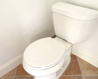 $50 each (2) Kohler toilets 20”W x 26”D x 28”H (toilet seat is 16”H)