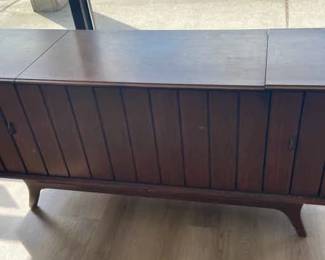 Zenith Mid Century Modern Radio And Record Cabinet