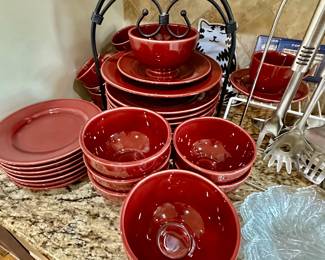 set of Williams Sonoma dinnerware