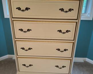 French provincial bedroom furniture