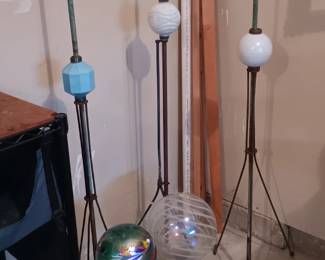Lightening rods with globes