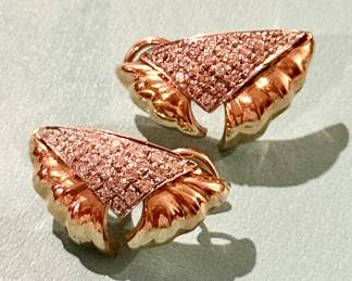 Glorious diamond fan gold earrings 1950s
$2100
