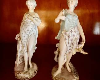 RARE MEISSEN 18th C porcelain figures