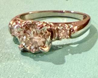 1940s engagement ring in white gold
$1600