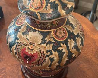 Chinese Porcelain Ginger Jar w/ Lid