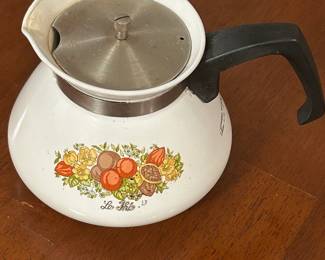 A great selection of kitchen appliances and everyday kitchen needs