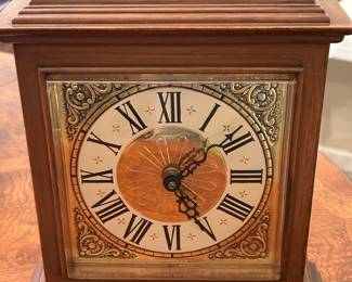Mantle Clock