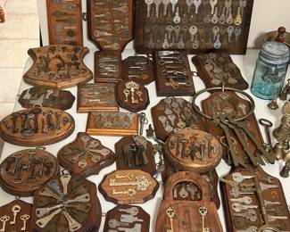 Awesome Collection of Antique and Vintage Keys