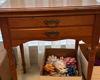 Vintage Singer Sewing Desk w/ Machine