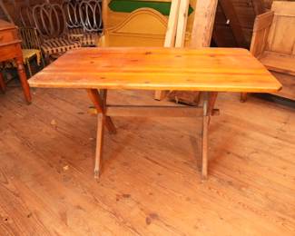 Pine Table