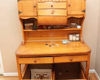 Bakers Table with Hood