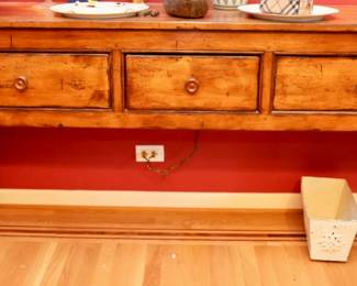 Nifty Sideboard