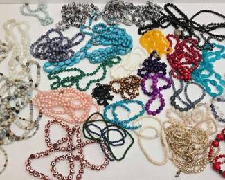 1044 Costume Jewelry
