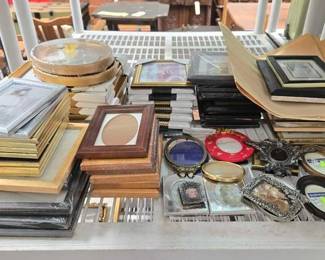2266 Approx 68 Picture Frames