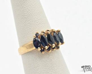 724 14k Gold and Sapphire Ring, 3.8g