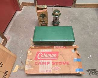 2242 Coleman Camp Stove and Lamp