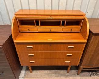 7506 MidCentury Modern Teak Roll Top Desk