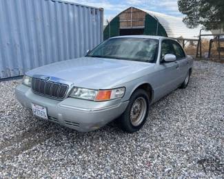 275 2001 Mercury Grand Marquis