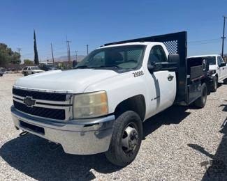 180 2011 Chevrolet Silverado Pickup Truck
