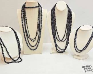 1026 9 Pearl Necklaces, 665g