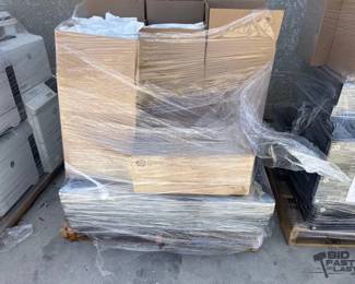 2602 40 HP Prodesk 600 G6 Computers with Monitors, Keyboards, Mice, and Cables