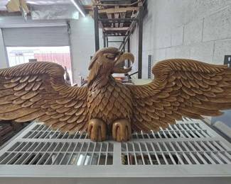 2818 Wooden Eagle Carving