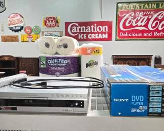 2274 2 Sony DVD Players