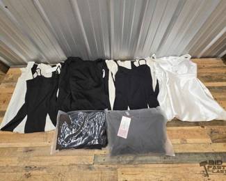 1800 6 Black White Dresses