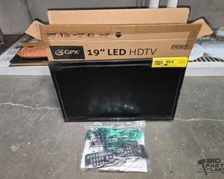 2300 GPX 19 LED HDTV