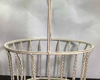 Large Twisted Wire Basket