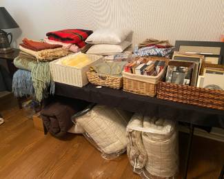 Linens & frames