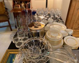 Oxford bone China Andover pattern with gold trim set, Cake plate, ice bucket