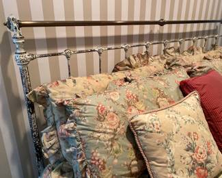 King headboard detail