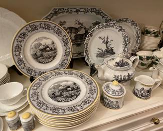 Villeroy & Boch
Audum Ferme
Collection
And other black & white trays & plates