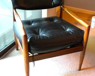MOD Arm Chair