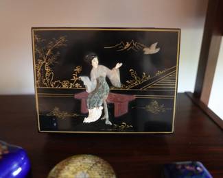 Enamel Box