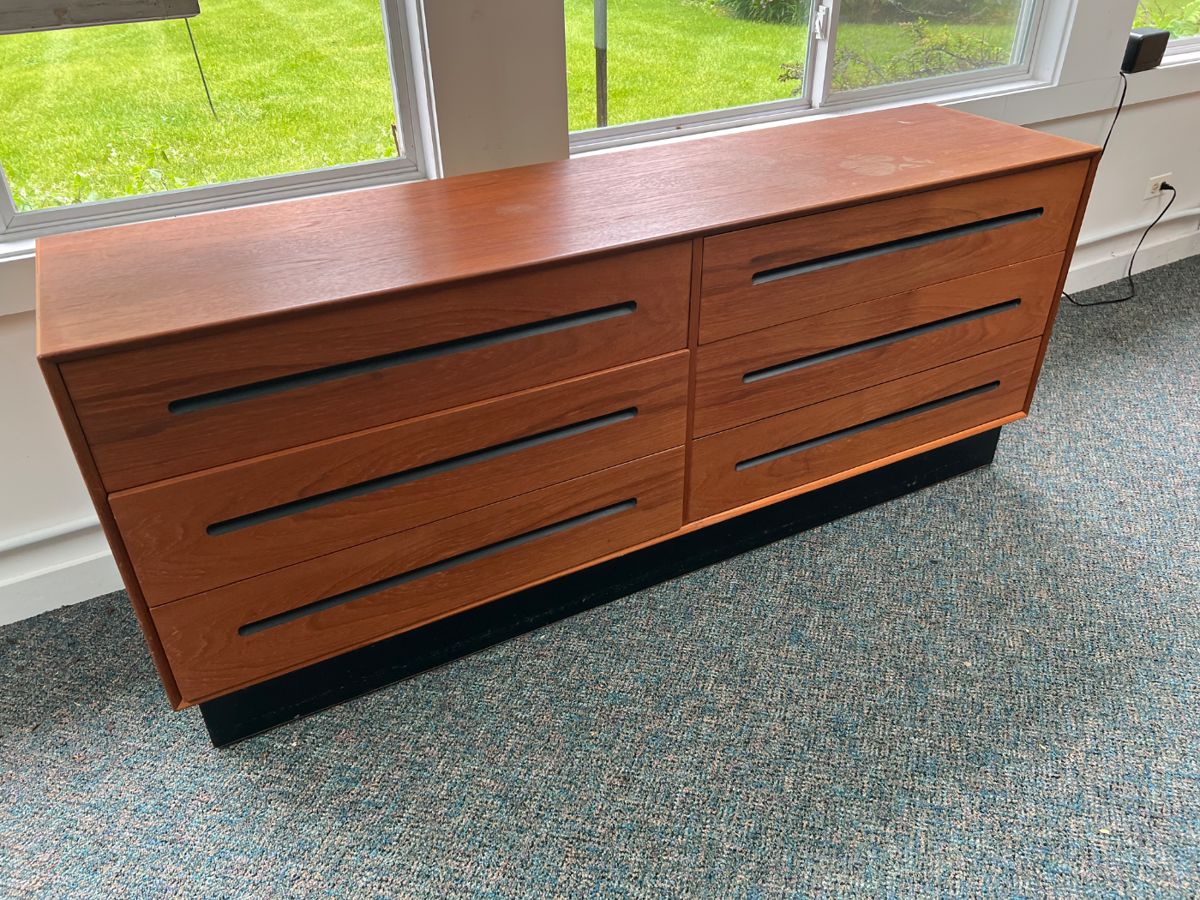 MCM Westnofa Teak dresser