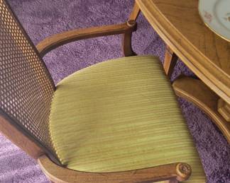 Broyhill dinning room set