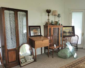 Vintage and antique furniture
