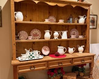 Pine welsh style hutch