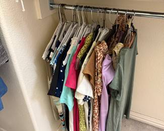 Short sleeved shirts