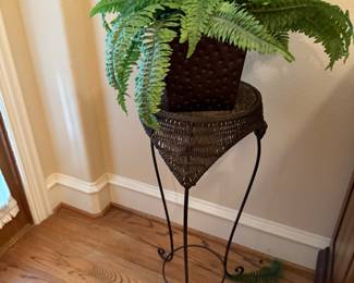 Wicker plant stand