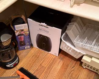 Chefman air fryer, , Hamilton beach mixer, coffee maker