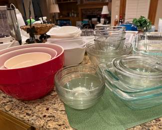 Glass mixing bowls, ceramic mixing bowls