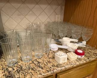Glass drinking glass sets