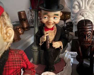 Antique.
Part Of The Charlie Weaver Collection.
$30 Each