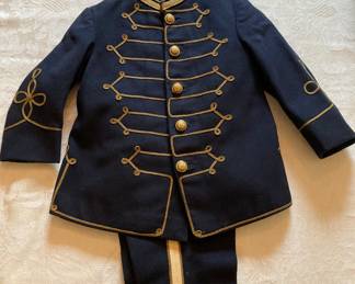 Amazing Antique Civil War Children’s Uniform !
